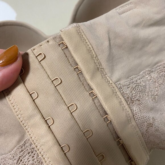 Natori Bliss Perfection Strapless Contour Underwire Bra in Nude Size 36D - Picture 6 of 7